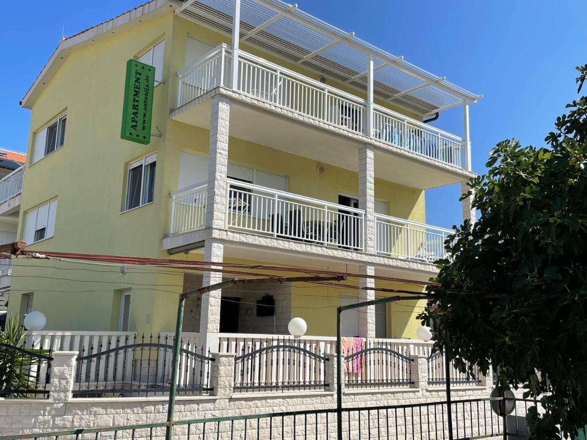 Apartment Antonija 로고즈니차 외부 사진